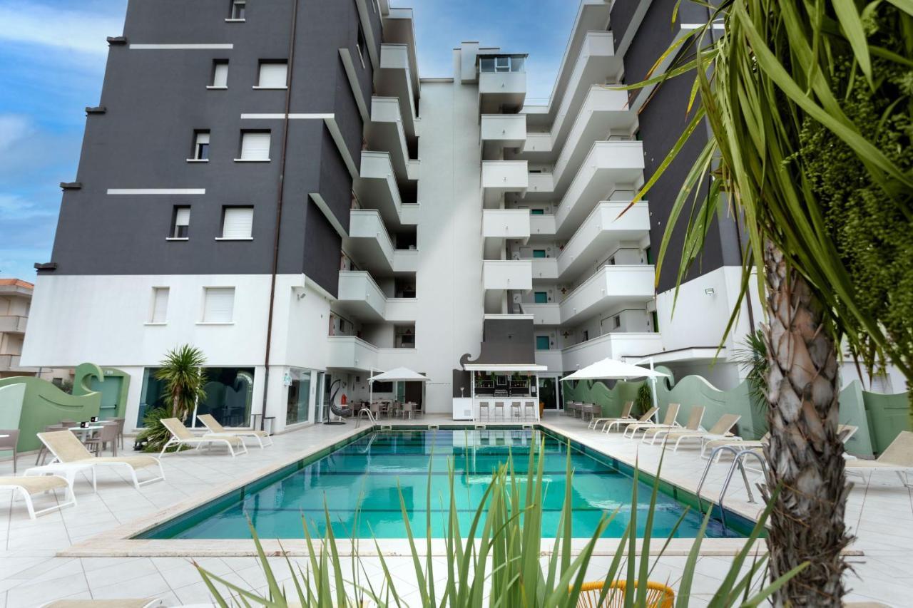 Nero D'Avorio Apartments Rímini Exterior foto