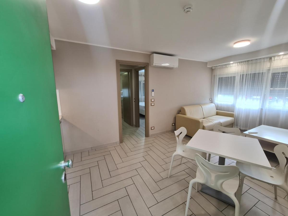 Nero D'Avorio Apartments Rímini Exterior foto